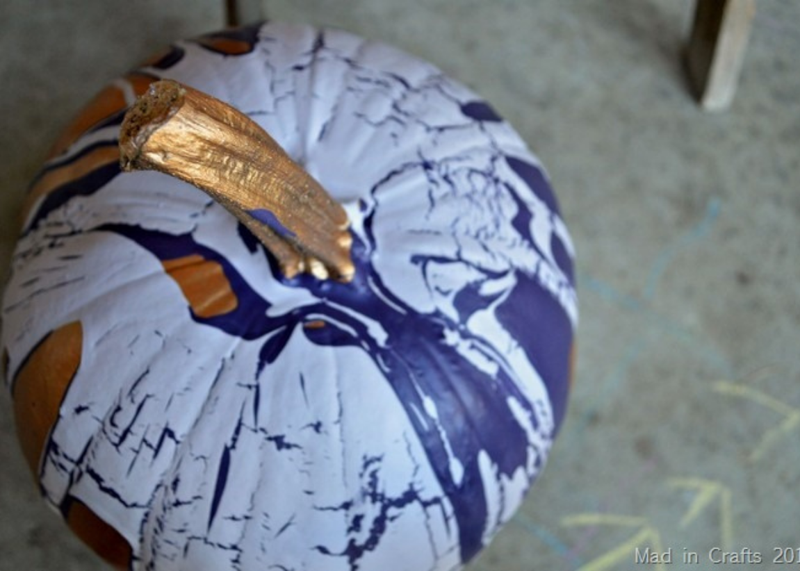 No Carve Pumpkin: Bronze and Purple Drip Pumpkin. Spray Paint Pumpkin Projects