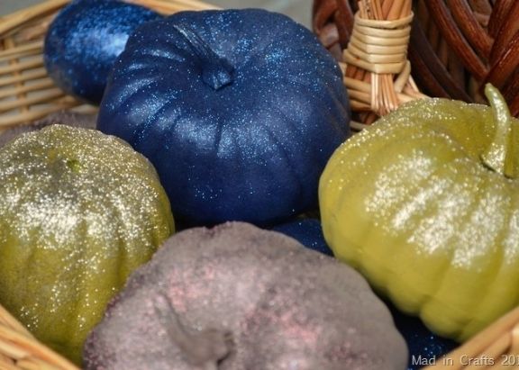 Glitter Pumpkin Spray Paint Thanksgiving Centerpiece